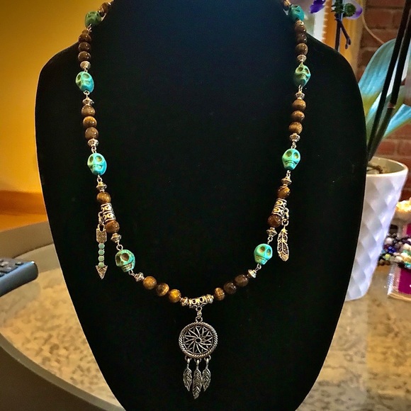 Native American Necklace - Picture 2 of 2